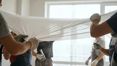 Zapomeňte na napínací stropy: tady jsou 4 moderní alternativy pro stylovou rekonstrukci